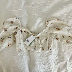 H&M Floral Puff Sleeve Crop Top - Cream and Purple